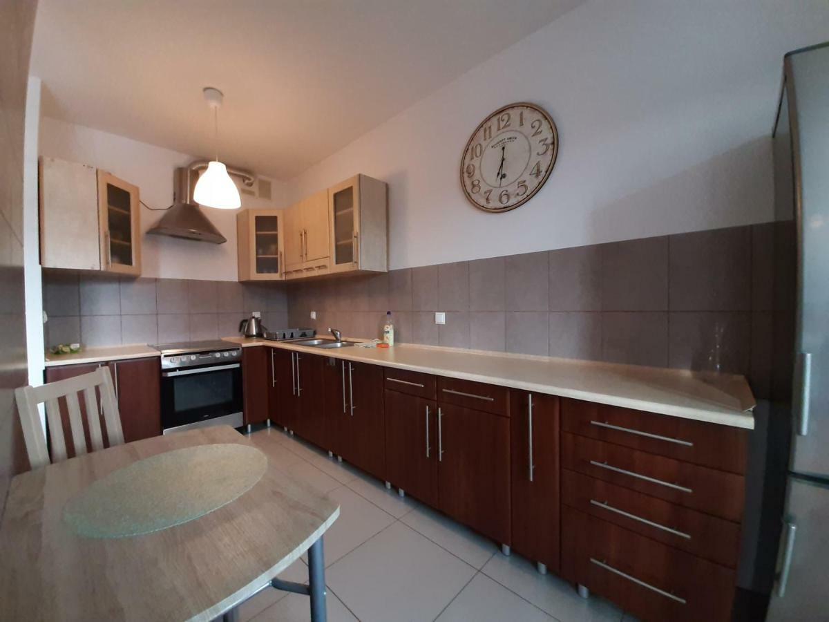 Apartamenty Lubin - Kamieniczka W Centrum Exterior foto