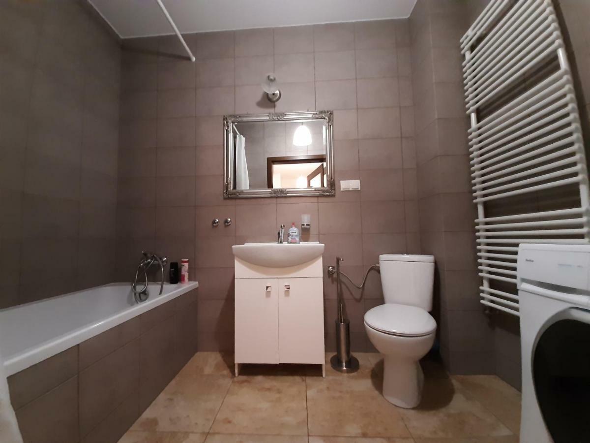 Apartamenty Lubin - Kamieniczka W Centrum Exterior foto